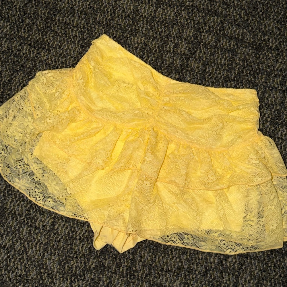 Lace Mini Skirt with Shorts Ruffle Skirt Skort - Picture 4 of 6